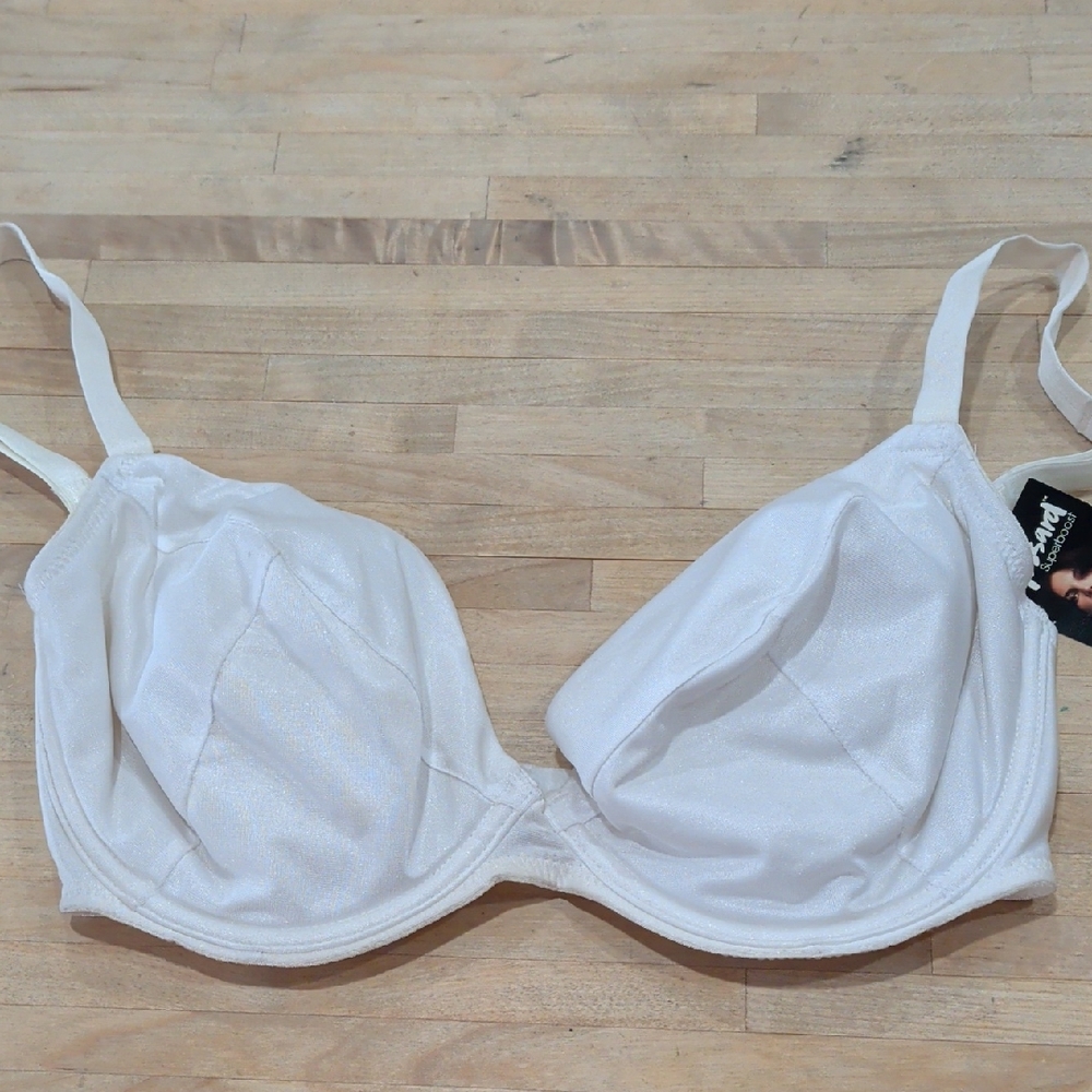 NWT Gossard White Push Up Bra Superboost Size 32F
